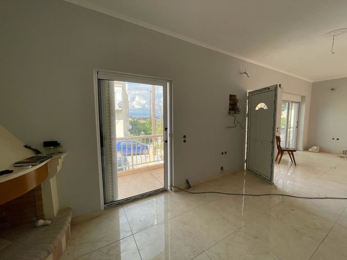 Image No.15-6 Bed Maisonette for sale