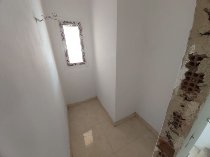 Image No.29-6 Bed Maisonette for sale