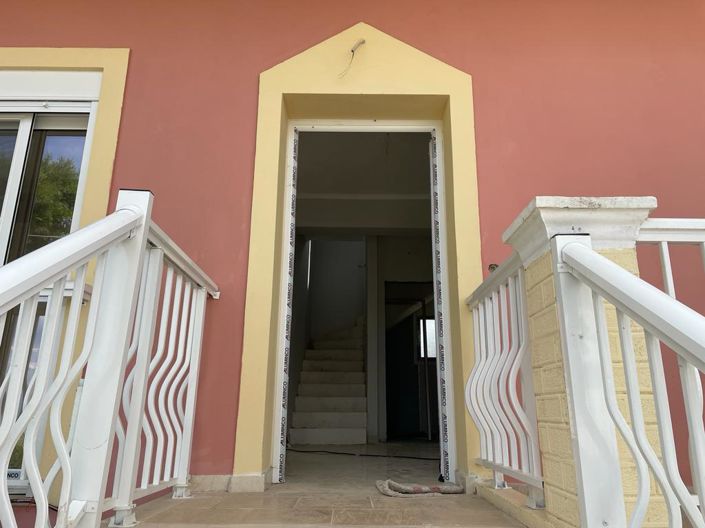 Image No.4-6 Bed Maisonette for sale