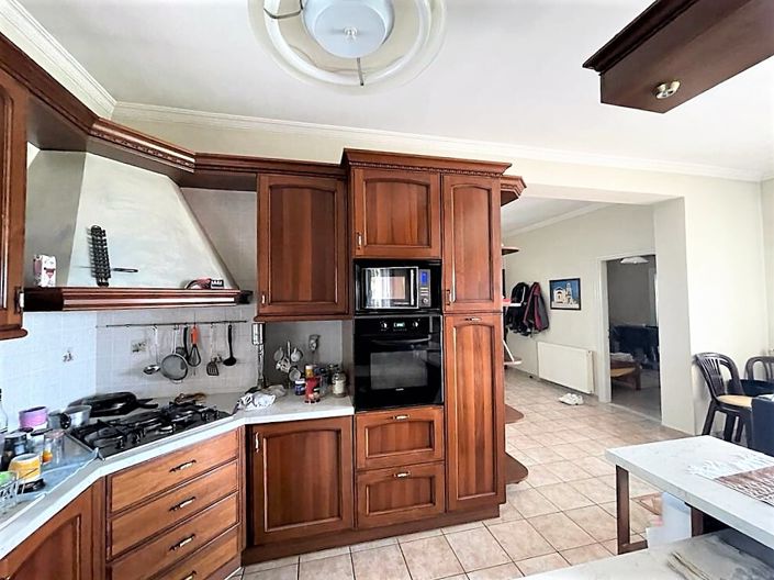 Image No.12-4 Bed Property for sale