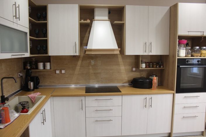 Image No.9-3 Bed Maisonette for sale