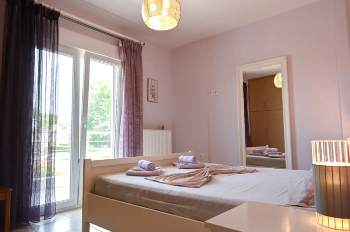 Image No.22-3 Bed Property for sale