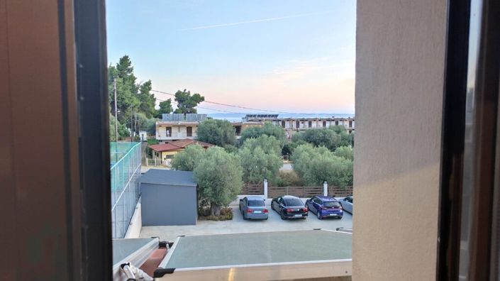 Image No.17-4 Bed Maisonette for sale