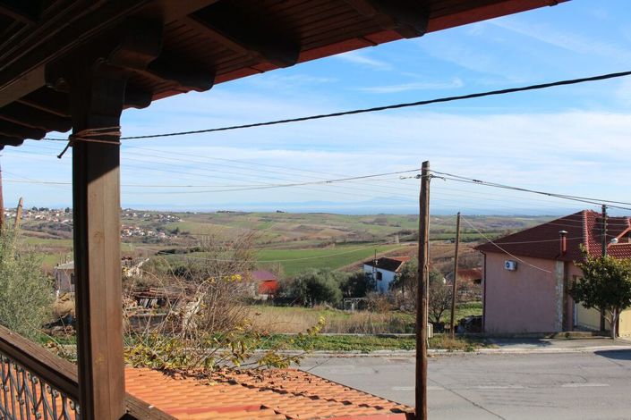 Image No.12-3 Bed Maisonette for sale