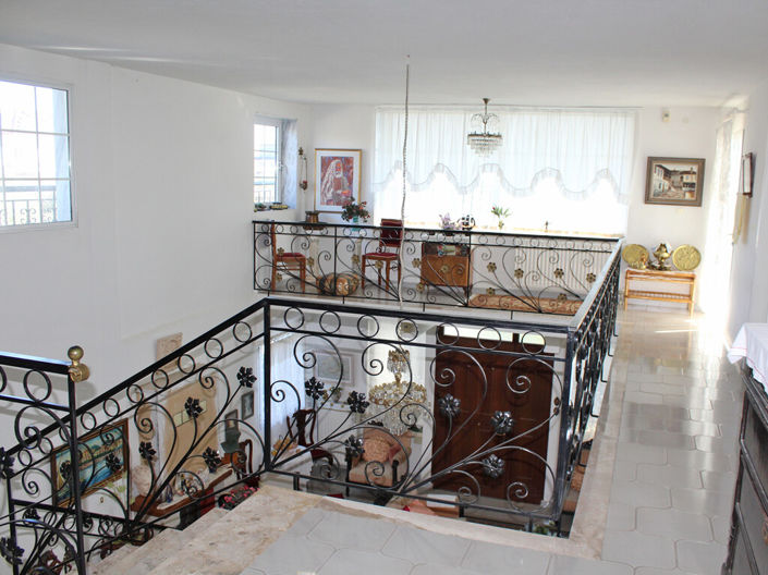 Image No.10-4 Bed Property for sale