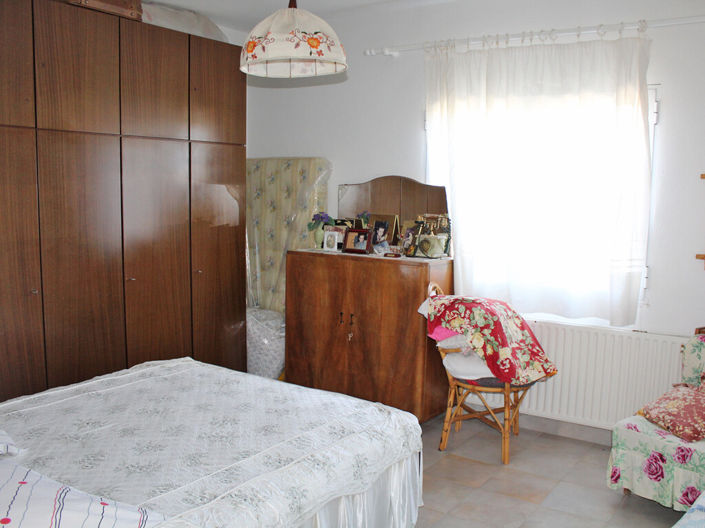 Image No.14-4 Bed Property for sale