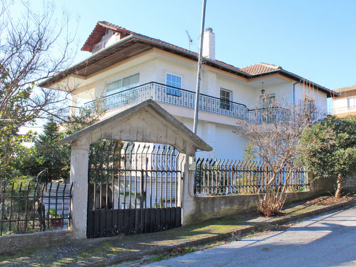 Image No.3-4 Bed Property for sale