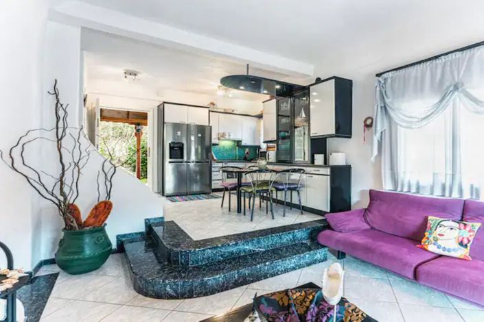 Image No.11-3 Bed Maisonette for sale