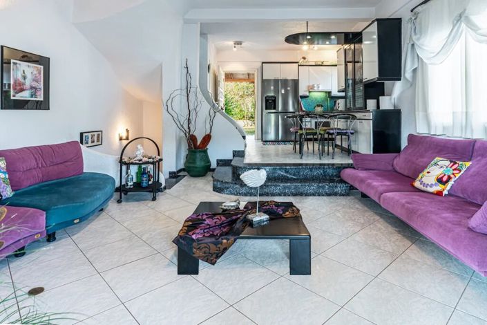 Image No.14-3 Bed Maisonette for sale