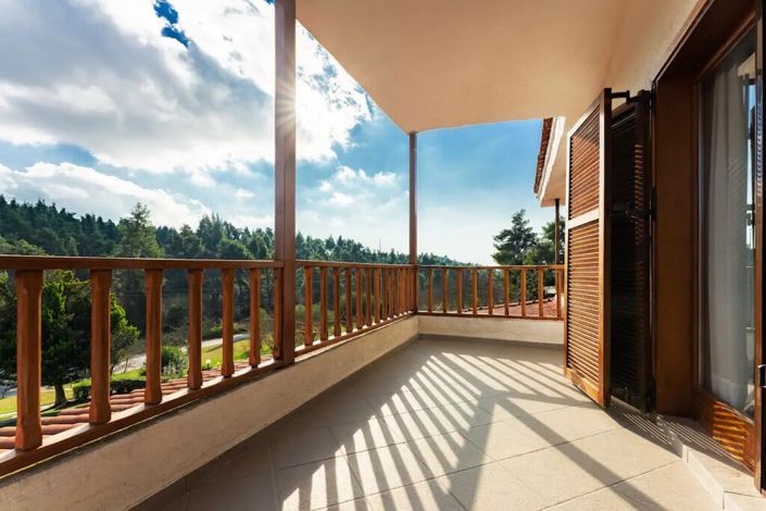 Image No.18-3 Bed Maisonette for sale