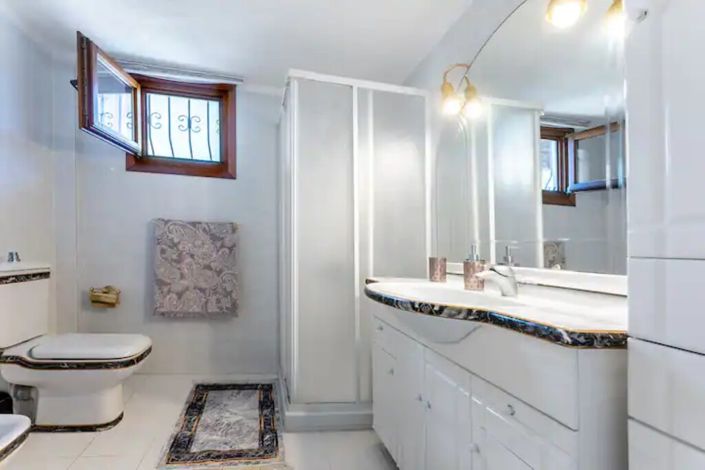 Image No.20-3 Bed Maisonette for sale