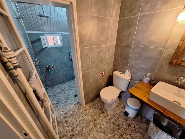 Image No.18-2 Bed Maisonette for sale