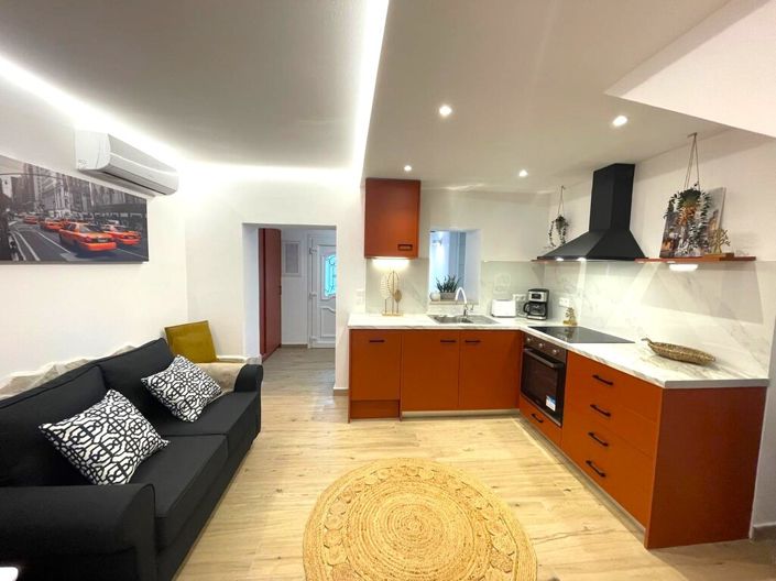 Image No.18-1 Bed Maisonette for sale