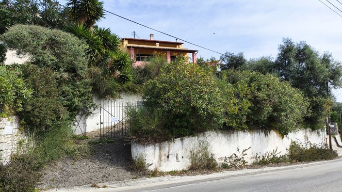 Image No.26-6 Bed Property for sale