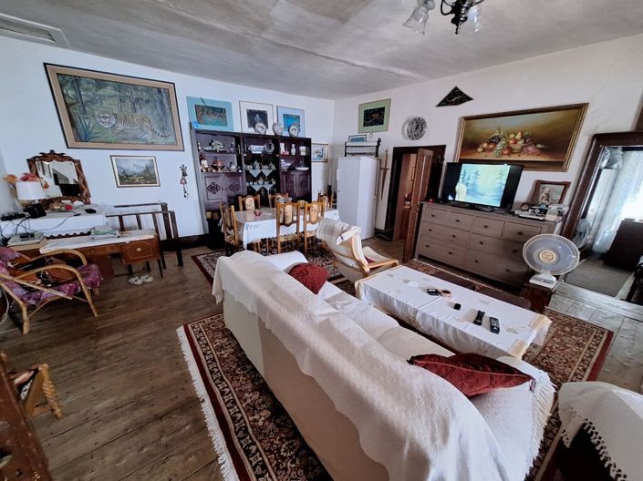 Image No.4-Propriété de 4 chambres à vendre à Nissaki