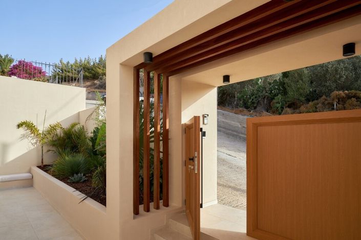 Image No.19-Villa for sale