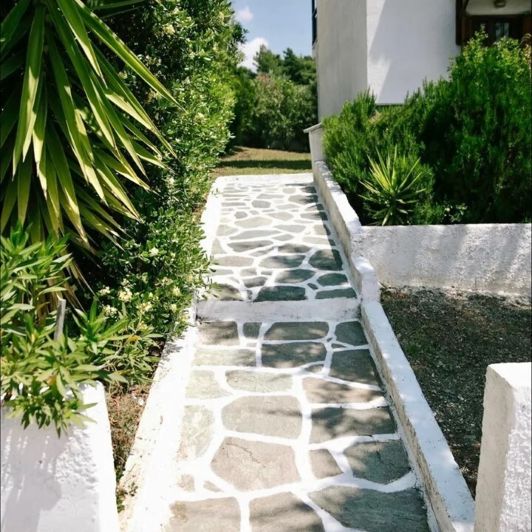 Image No.12-3 Bed Maisonette for sale