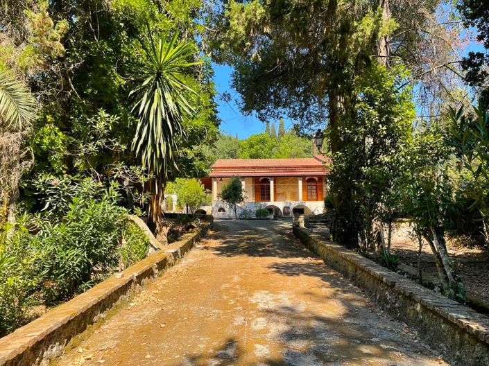 Image No.2-Propriété de 3 chambres à vendre à Corfou