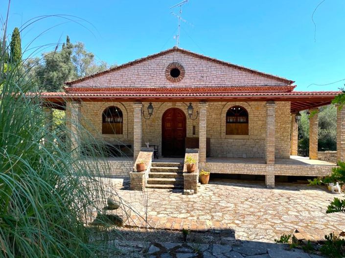 Image No.3-Propriété de 3 chambres à vendre à Corfou