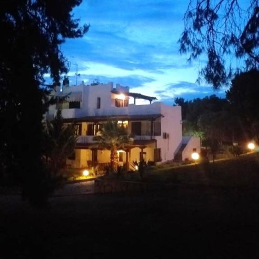 Image No.4-6 Bed Hotel for sale