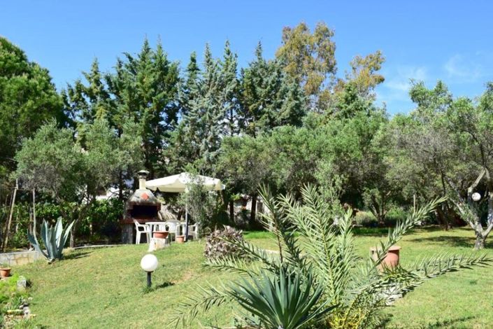 Image No.5-6 Bed Hotel for sale