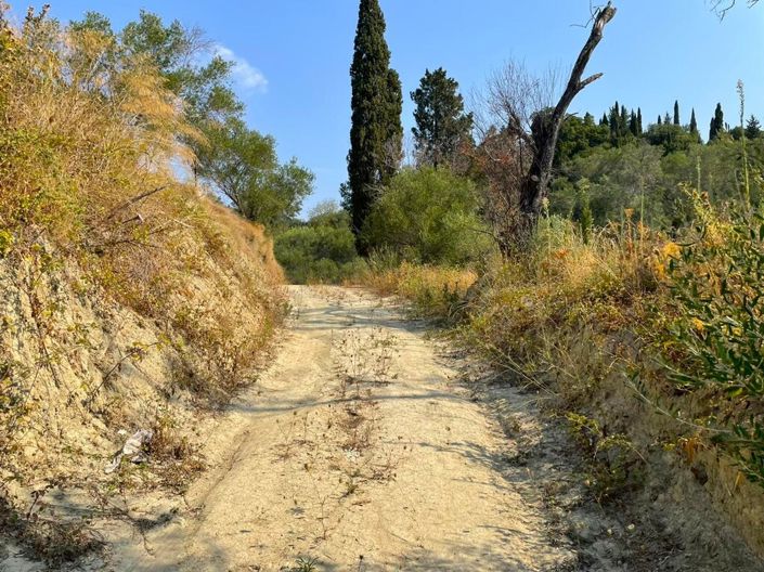 Image No.30-2 Bed Property for sale