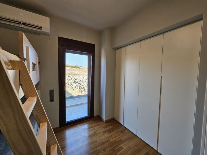 Image No.21-5 Bed Villa for sale