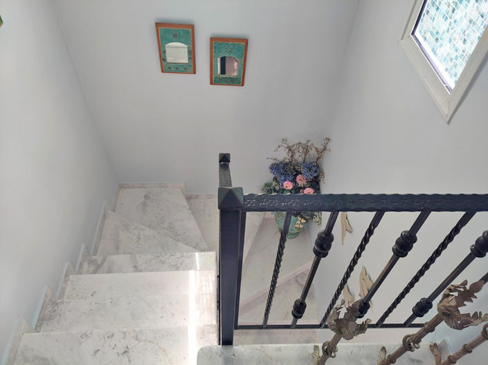 Image No.11-3 Bed Property for sale