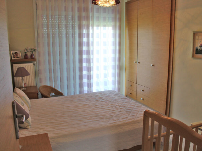 Image No.13-3 Bed Property for sale