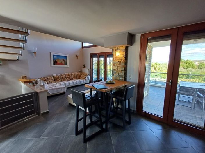 Image No.11-3 Bed Property for sale