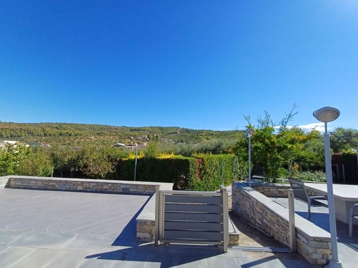 Image No.21-3 Bed Property for sale