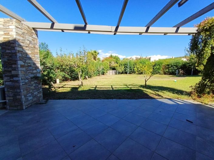 Image No.28-3 Bed Property for sale