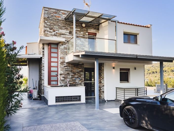 Image No.6-3 Bed Property for sale