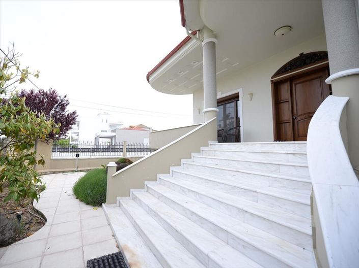 Image No.6-4 Bed Property for sale