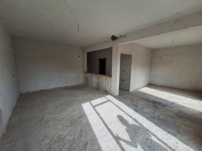 Image No.9-Flat for sale