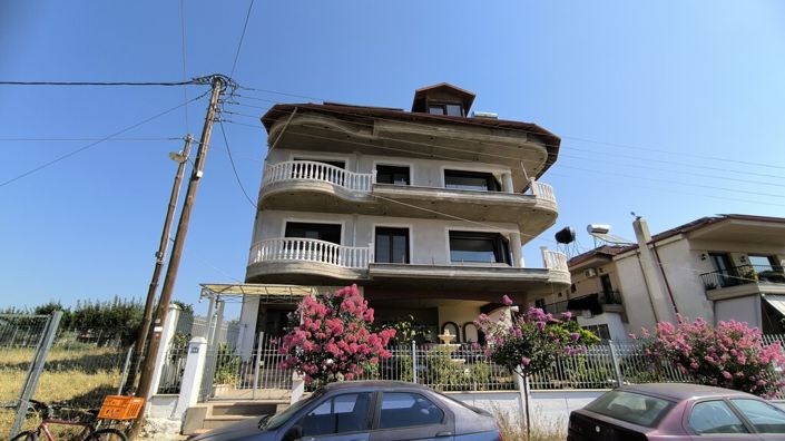 Image No.3-Propriété de 10 chambres à vendre à Pieria