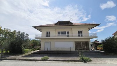 Photo 1 - Cottage 344 m² in Central Macedonia