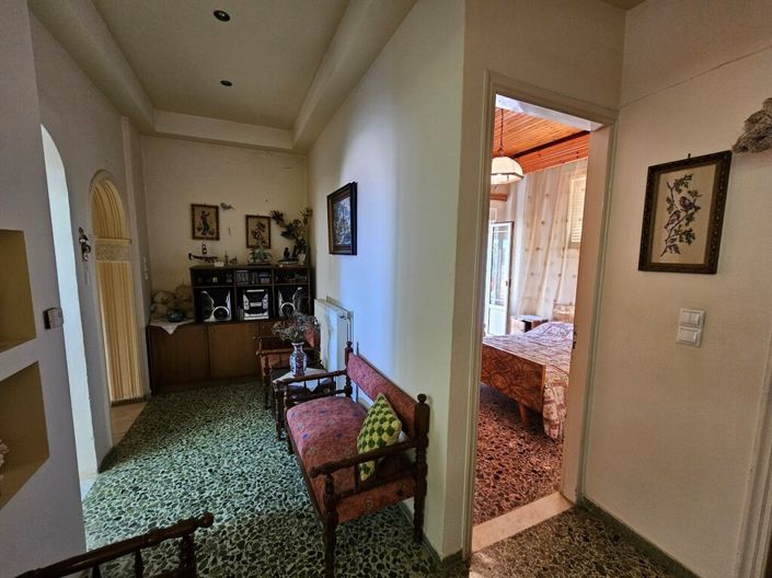 Image No.3-2 Bed Maisonette for sale