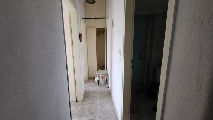 Image No.10-2 Bed Maisonette for sale