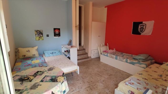 Image No.11-2 Bed Maisonette for sale