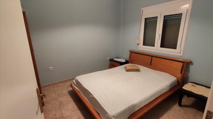 Image No.15-2 Bed Maisonette for sale