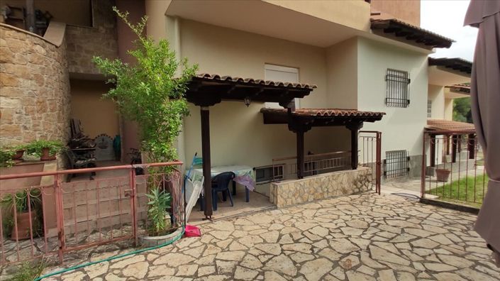 Image No.23-2 Bed Maisonette for sale