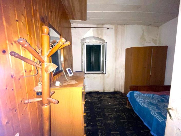 Image No.17-2 Bed Maisonette for sale