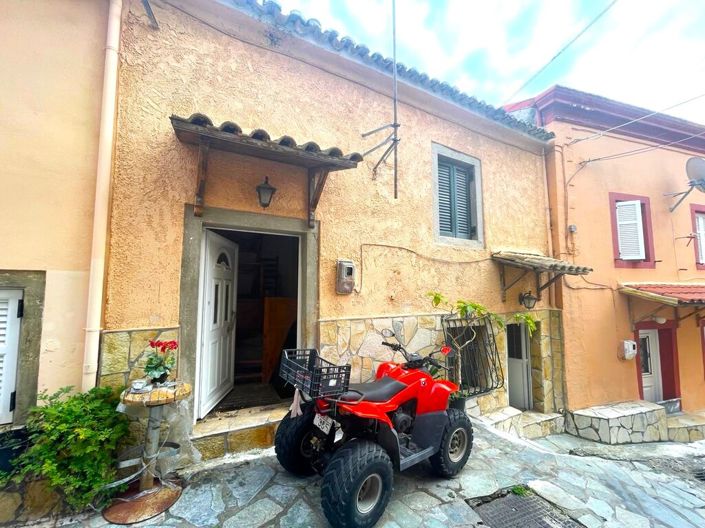 Image No.19-2 Bed Maisonette for sale