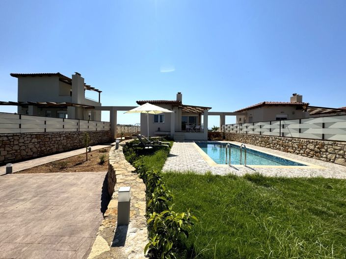 Image No.3-2 Bed Villa for sale