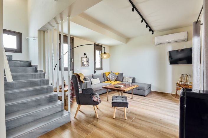 Image No.17-4 Bed Maisonette for sale