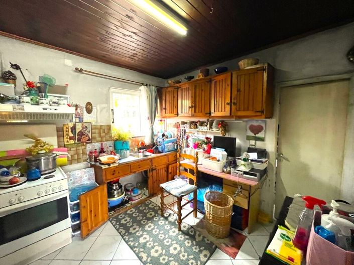 Image No.13-2 Bed Property for sale