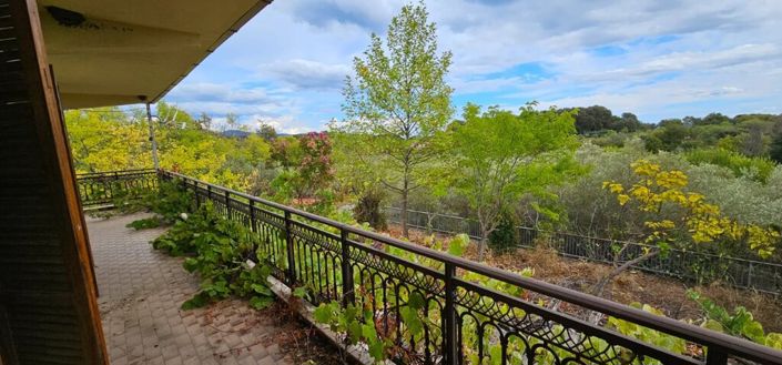 Image No.5-Propriété de 3 chambres à vendre à Kariani