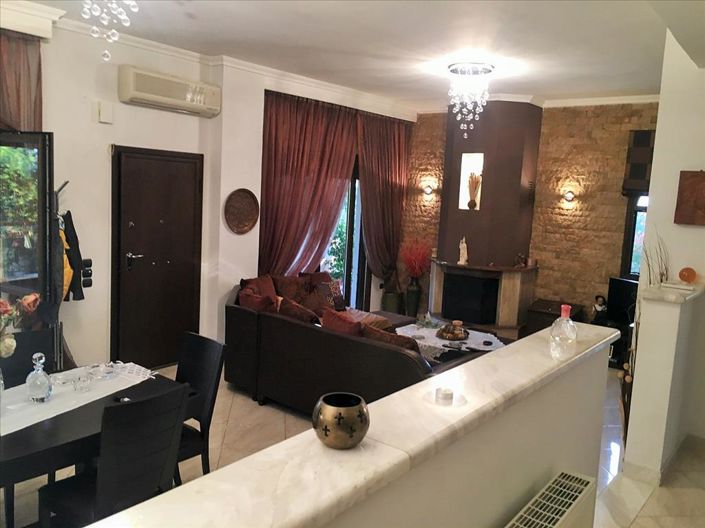 Image No.20-Propriété de 5 chambres à vendre à Thessalonique