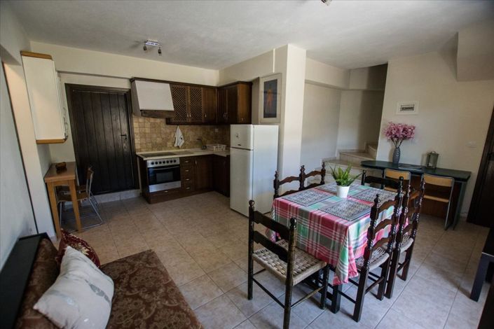 Image No.20-3 Bed Maisonette for sale